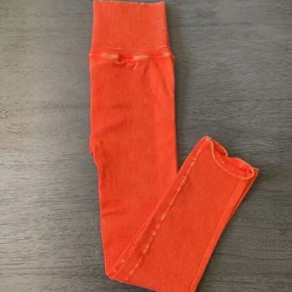 NWOT Free People Ultra High Rise Happiness Runs Leggings- Sparked Orange - Picture 3 of 3